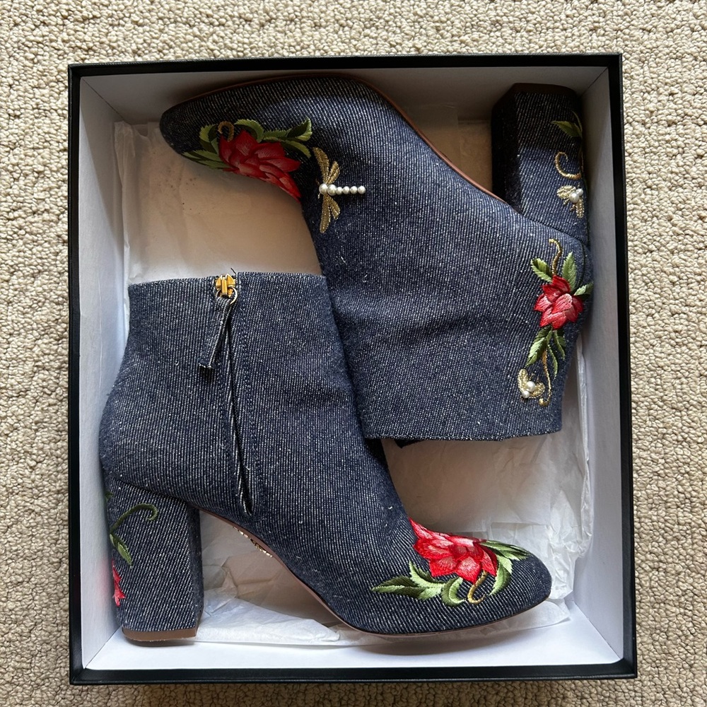Aquazurra Lotus Embroidered Booties